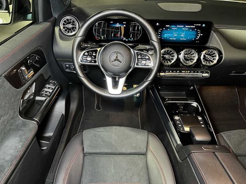 Certified 2023 Mercedes-Benz GLA 250 4MATIC image 41