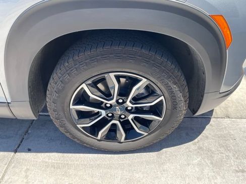 Certified 2025 Chevrolet TrailBlazer ACTIV w/ Driver Confidence Package FWD image 13