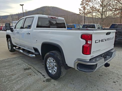 Used 2022 Chevrolet Silverado 3500 LTZ w/ LTZ Plus Package image 4