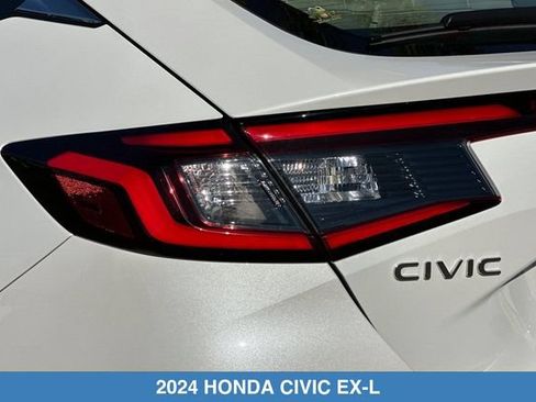 Certified 2024 Honda Civic EX-L image 30
