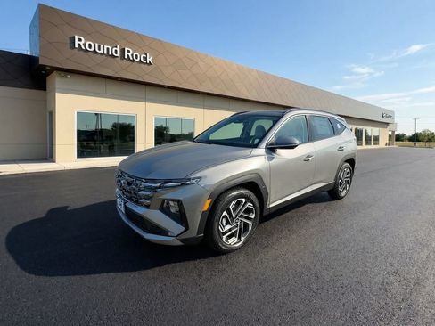 New 2026 Hyundai Tucson Limited FWD image 1