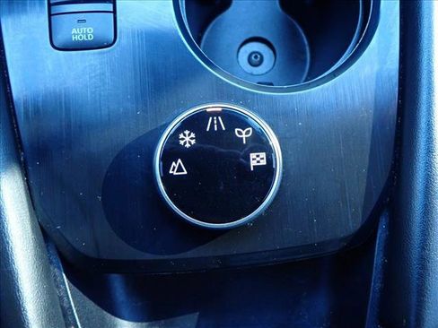 Used 2021 Nissan Rogue SL w/ Premium Package image 23