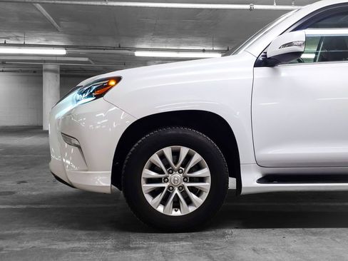 Used 2021 Lexus GX 460 Premium image 13