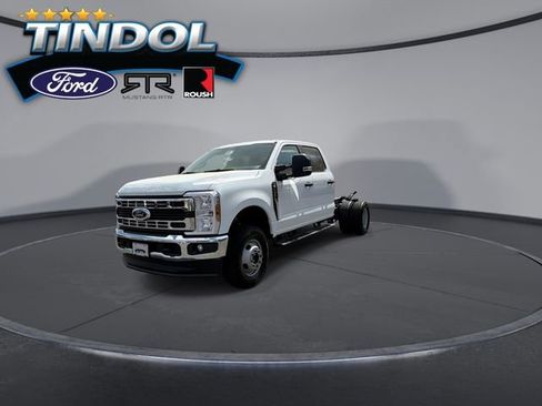 New 2026 Ford F350 XL w/ XL Chrome Package AWD/4WD image 4