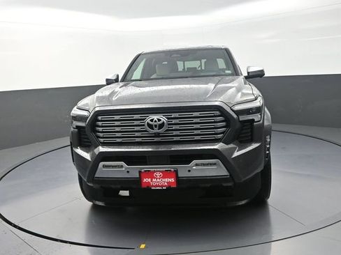 Used 2024 Toyota Tacoma Limited w/ Limited Package (LT) AWD/4WD image 2