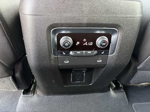 Used 2023 Chevrolet Tahoe LT w/ Luxury Package AWD/4WD image 20