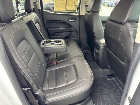 Certified 2022 GMC Canyon Denali image 18