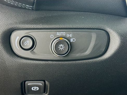 Used 2022 Chevrolet Blazer LT AWD/4WD image 13