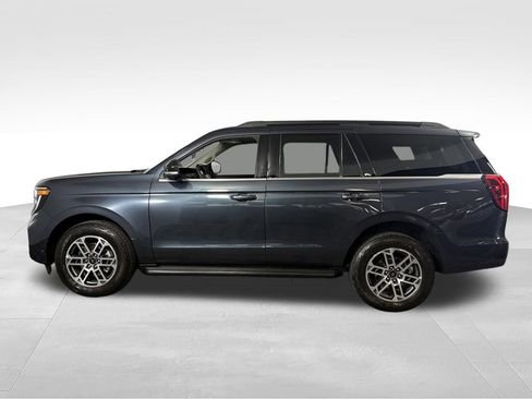 Used 2025 Ford Expedition Active AWD/4WD image 8
