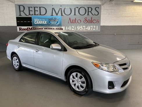 Used 2011 Toyota Corolla LE FWD image 1