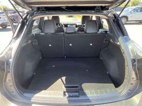 Used 2025 Nissan Kicks SR FWD image 22