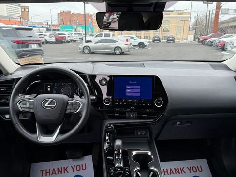 Certified 2022 Lexus NX 250 AWD image 26