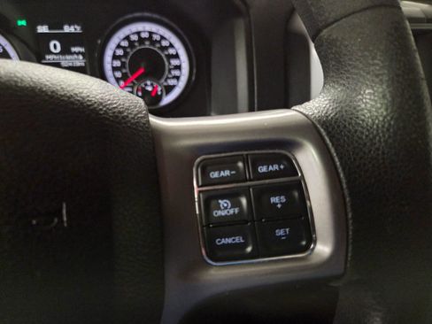 Used 2022 RAM 1500 Classic SLT RWD image 18