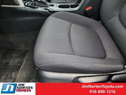 Used 2024 Toyota Corolla Cross LE FWD image 24