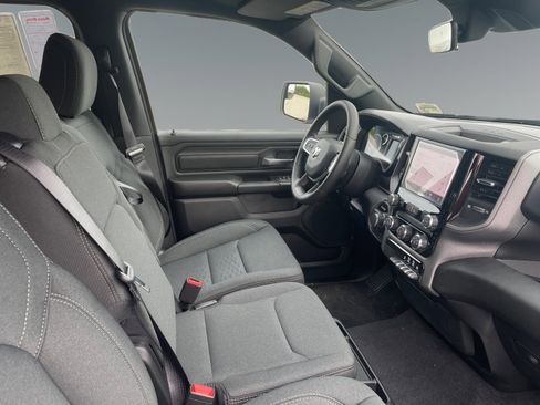 New 2026 RAM 1500 Express image 15