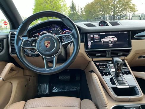 Used 2019 Porsche Cayenne image 23