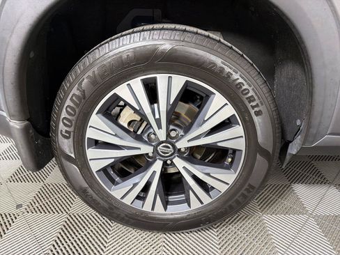 Used 2021 Nissan Rogue SV FWD image 15