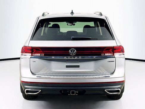 Certified 2024 Volkswagen Atlas SE w/ Panoramic Sunroof Package AWD/4WD image 6