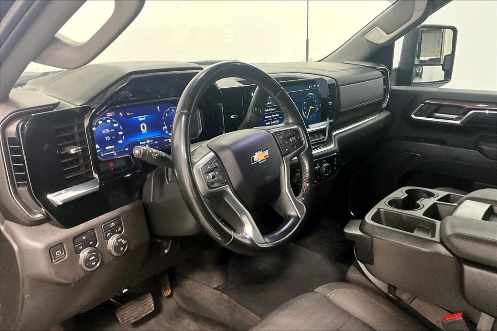 Used 2024 Chevrolet Silverado 2500 LT w/ Z71 Off-Road Package AWD/4WD image 12