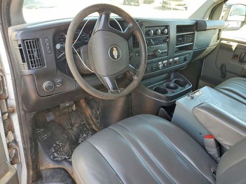 Used 2013 Chevrolet Express 2500 RWD image 7