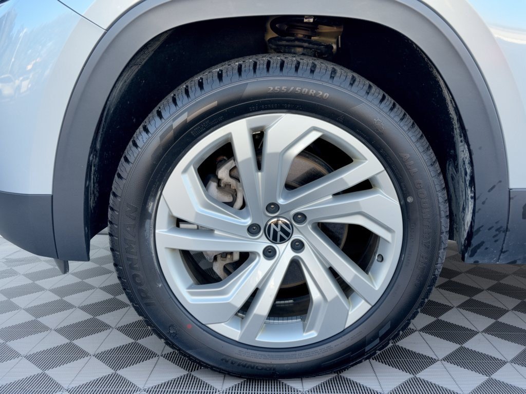 Used 2023 Volkswagen Atlas SE w/ Panoramic Sunroof Package AWD/4WD image 13