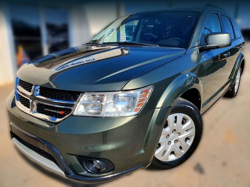 Used 2019 Dodge Journey SE w/ Premium Group FWD image 6