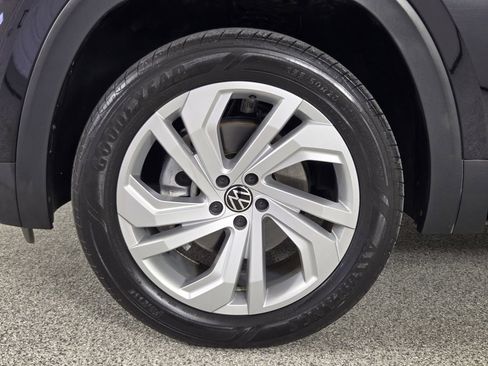 Used 2023 Volkswagen Atlas SE FWD image 13