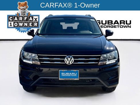 Used 2020 Volkswagen Tiguan SE image 2