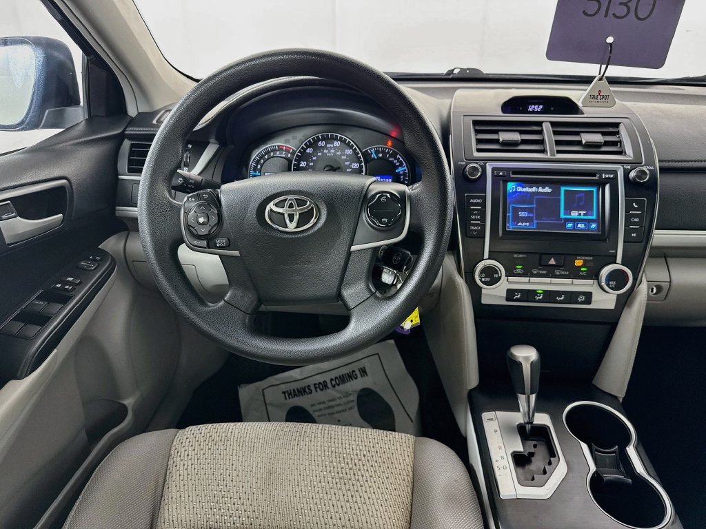 Used 2013 Toyota Camry LE FWD image 24