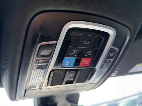 Used 2025 RAM 1500 Laramie image 21