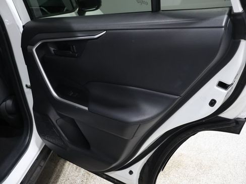 Used 2024 Toyota RAV4 LE image 21