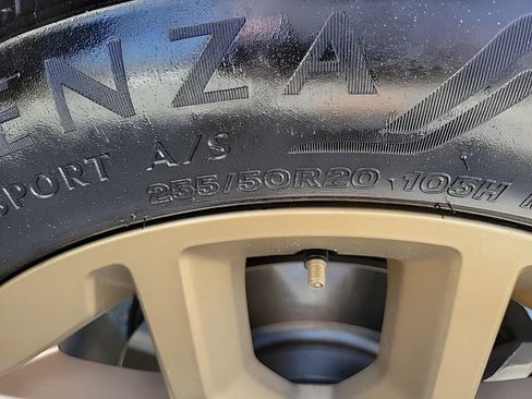 Used 2024 Honda Pilot Touring image 35