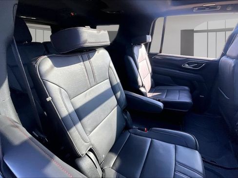 Used 2024 Chevrolet Suburban RST w/ Luxury Package AWD/4WD image 29