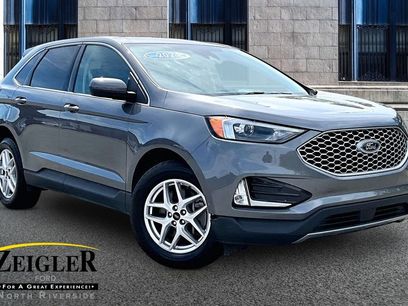 Used 2024 Ford Edge SEL w/ Convenience Package
