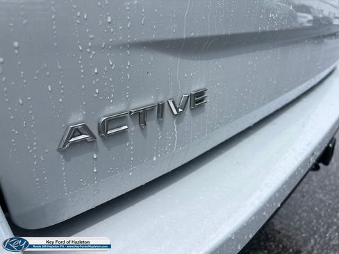 Used 2025 Ford Expedition Active AWD/4WD image 12