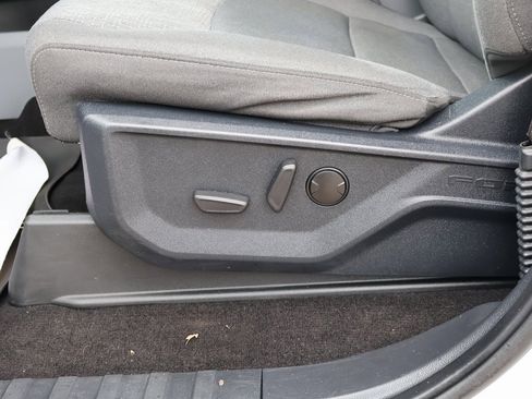 Used 2022 Ford F150 XLT w/ Equipment Group 302A High image 16