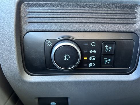 New 2025 Ford F450 XL w/ XL Chrome Package image 23