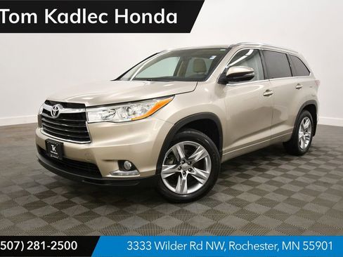 Used 2015 Toyota Highlander Limited AWD/4WD image 1