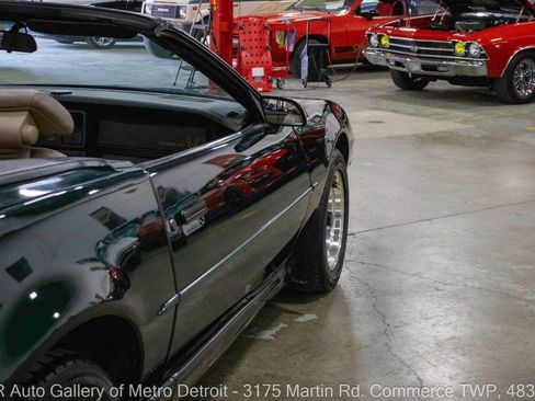 Used 1992 Pontiac Firebird Trans Am image 24