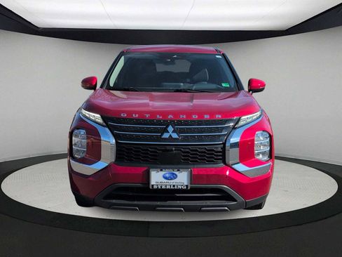 Used 2024 Mitsubishi Outlander ES image 3