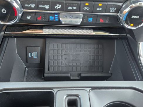 Used 2022 Ford F150 Lariat w/ Equipment Group 502A High AWD/4WD image 26