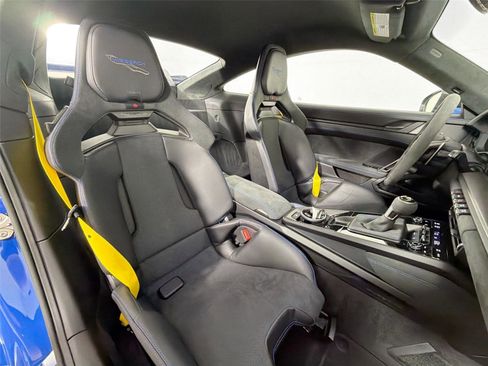 Certified 2025 Porsche 911 GT3 RWD image 25