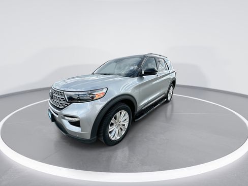 Used 2022 Ford Explorer Limited w/ Hybrid Equipment Group 310A AWD/4WD image 4