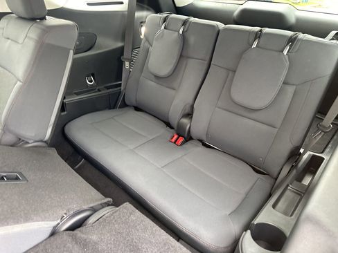 Certified 2025 Ford Explorer Active RWD image 15