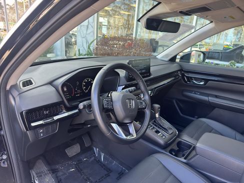 Used 2025 Honda CR-V EX-L image 3