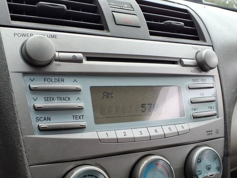 Used 2007 Toyota Camry LE FWD image 11