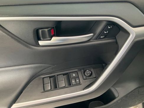 Used 2023 Toyota RAV4 XLE Premium FWD image 6