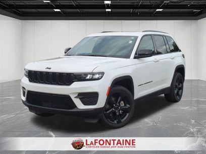 Used 2024 Jeep Grand Cherokee Altitude