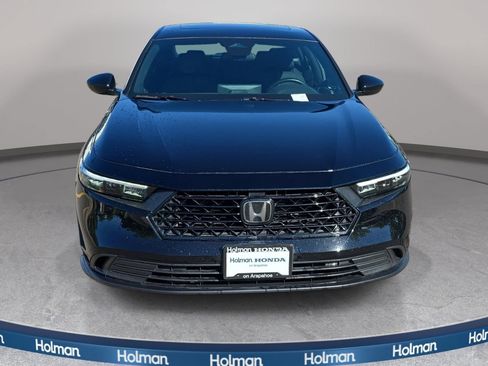 Used 2025 Honda Accord Sport image 3