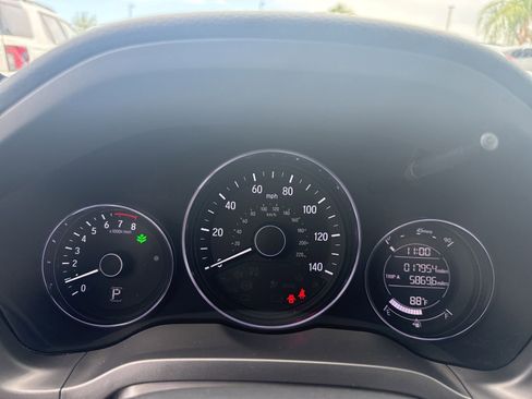 Used 2020 Honda HR-V LX image 15